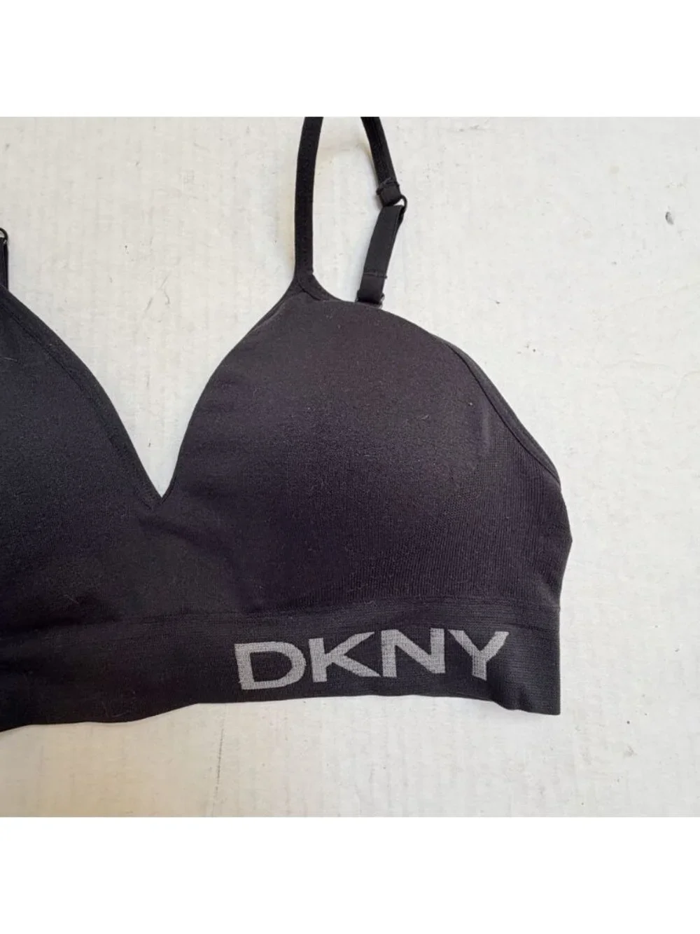 DKNY Bra Women Medium Black Wireless Adjustable T-shirt